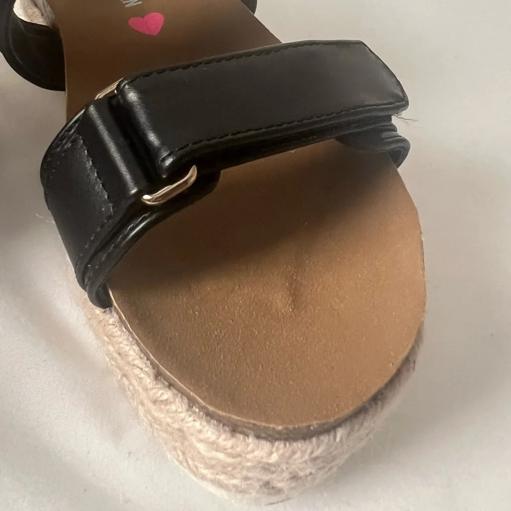 Steve Madden Little Girl’s Dressy‎ Black Platform Buckle Sandals, Size 13 NWOT